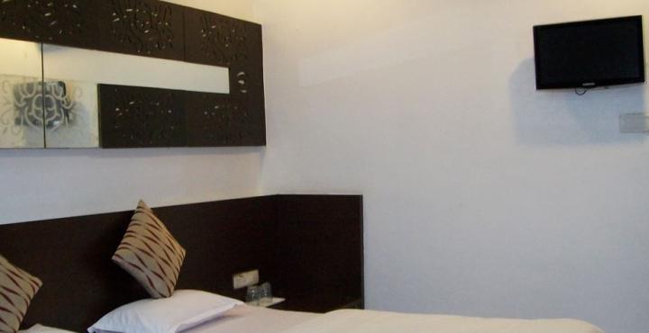 Hotel Palm View Residency Vadodara Kültér fotó
