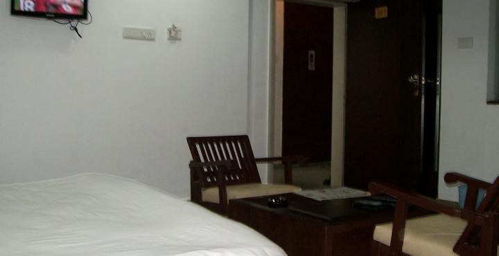 Hotel Palm View Residency Vadodara Kültér fotó