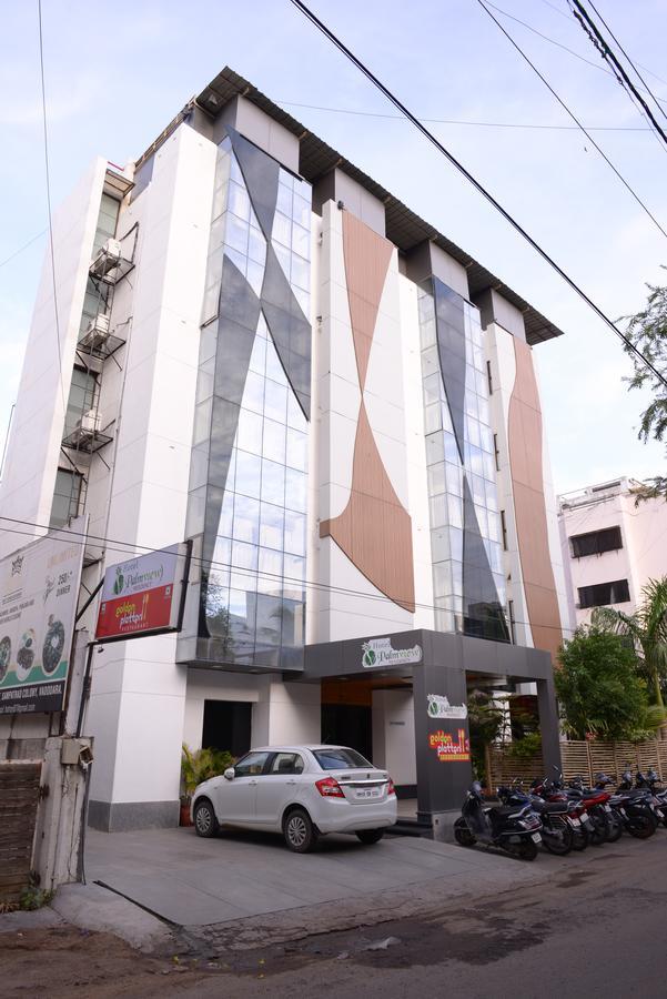 Hotel Palm View Residency Vadodara Kültér fotó